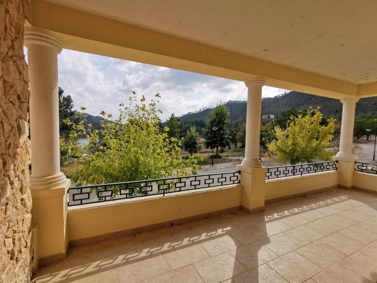 Apartamento Faraway Lake Ferreira do Zêzere Exterior foto